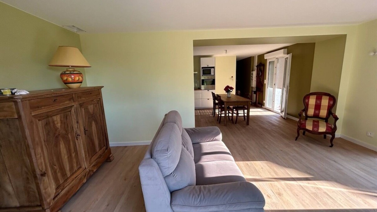 Chancelade House | House in a green setting ideal for rest and relaxation