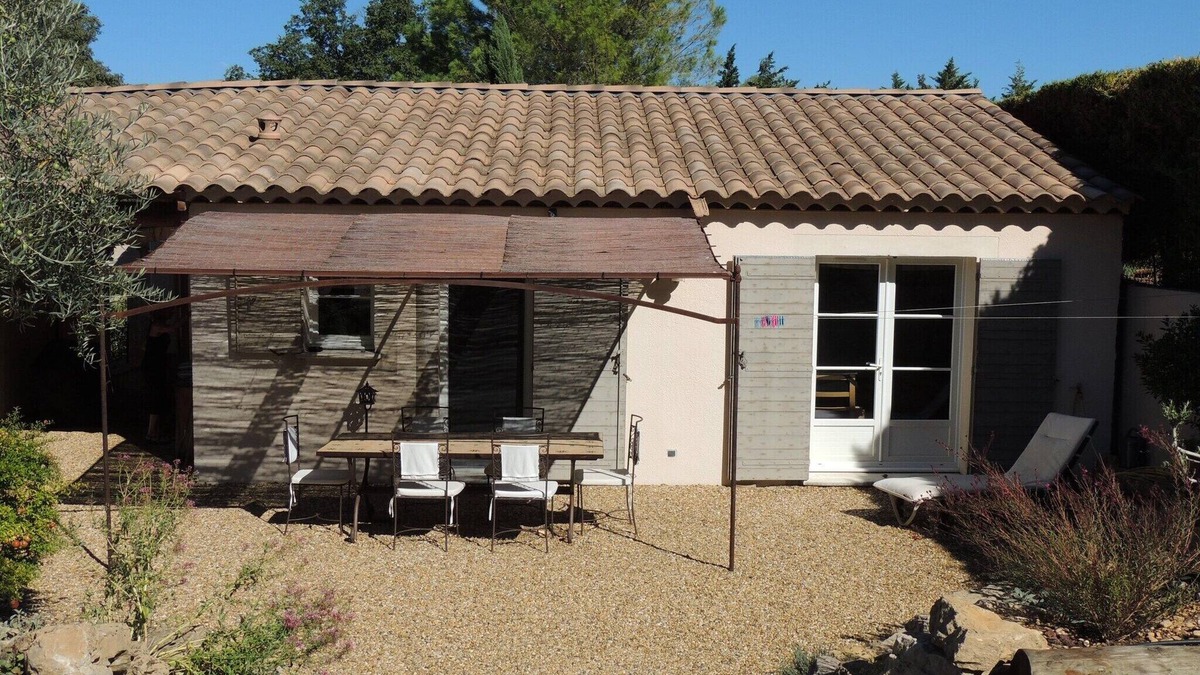 Roaix House | House in Buisson with Provencal Charm