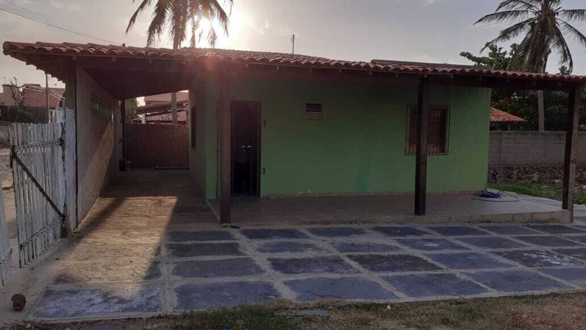 Coqueiro House | House in Coqueiro, close to the square and home of couscous.