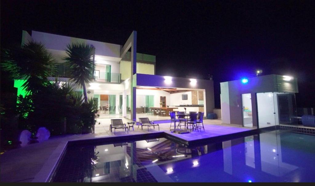 Capitolio House | House in Escarpas do Lago!