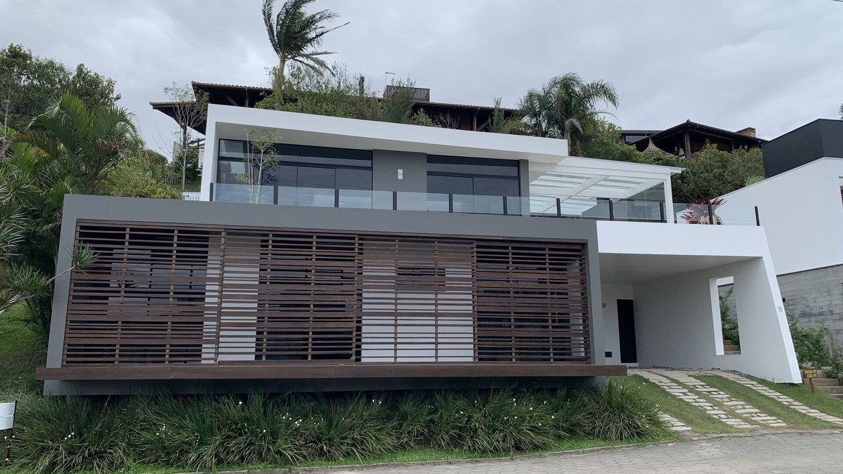 Morrinhos House | House in gated condominium Blue Sea