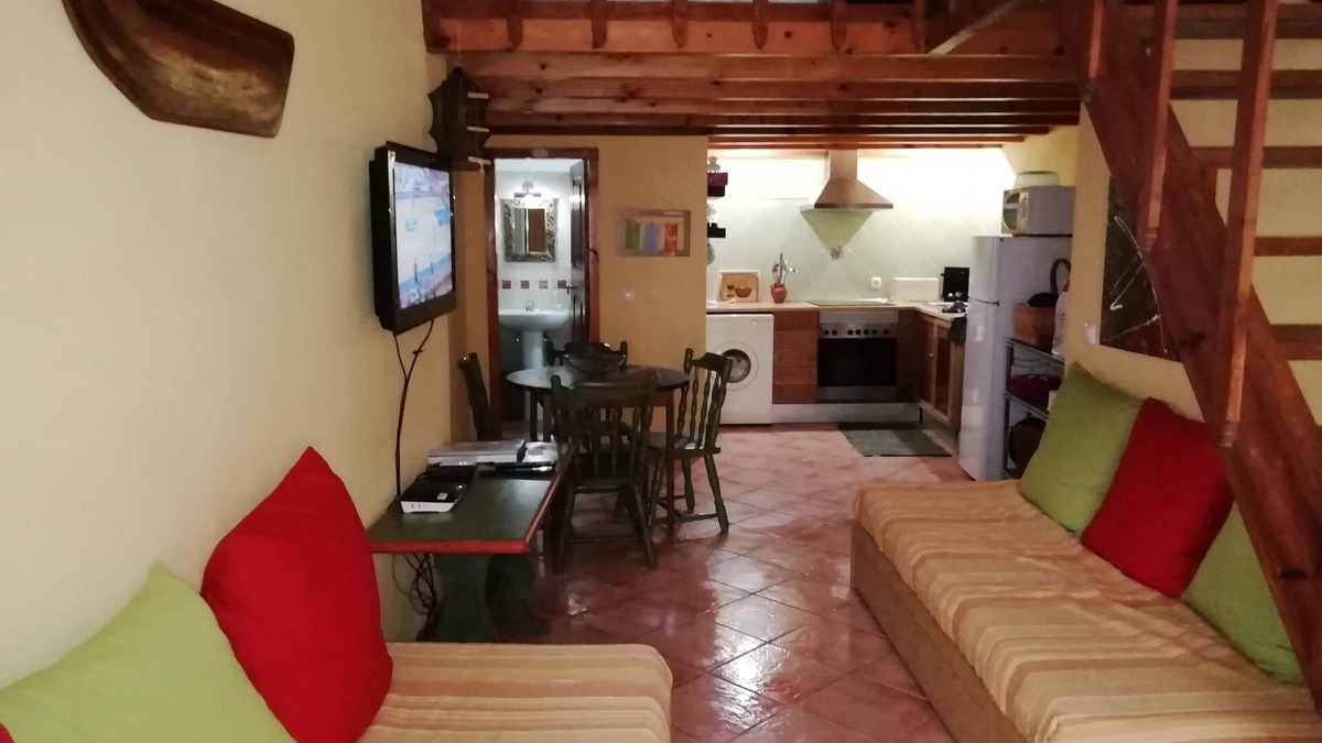 Vila do Bispo Cottage | House in historical center of Vila do Bispo