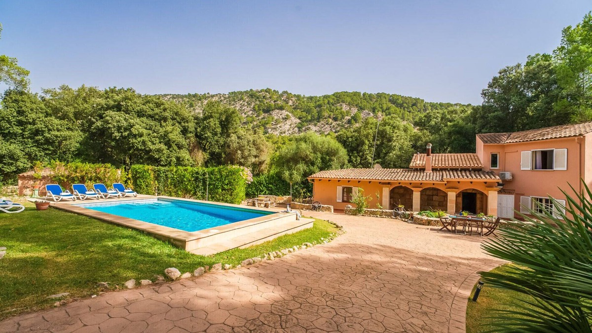 Crestatx Villa | House in Mallorca Esteban with private pool