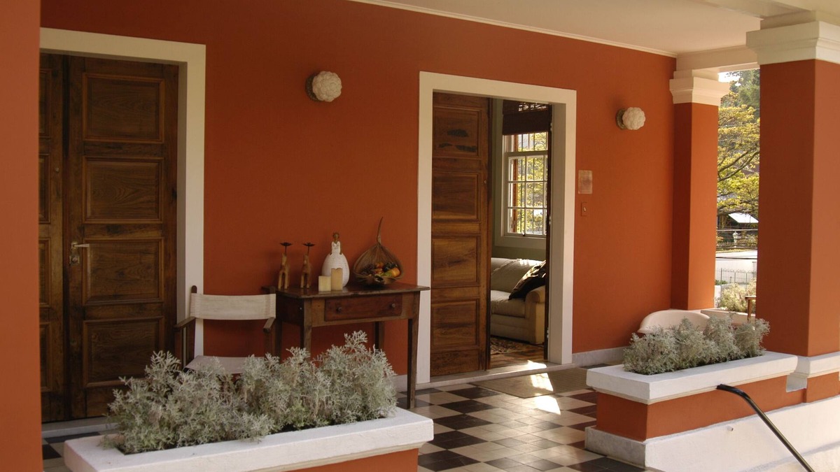 Petropolis House | House in Old Town