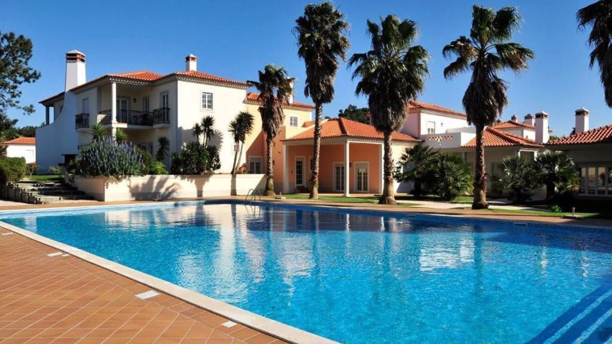 Praia del Rei House | House in Praia Pedras Del Rey with 3 Pools 3
