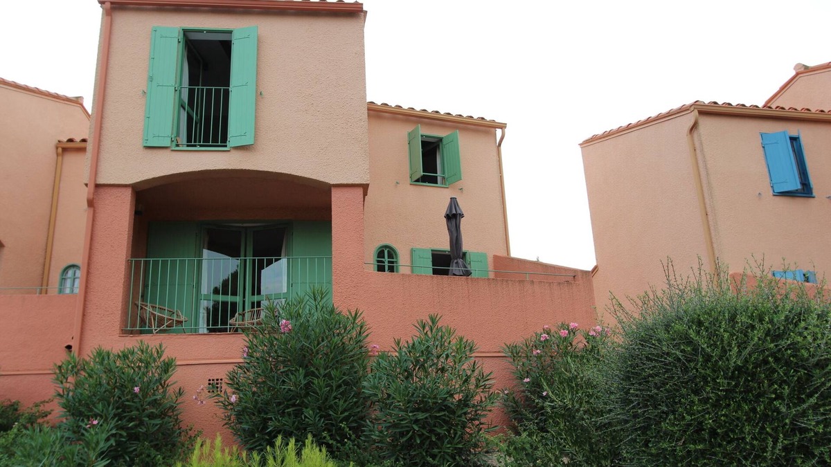 Collioure House | House in quiet residence with swimming pool, tennis, 10 minutes from the beach.