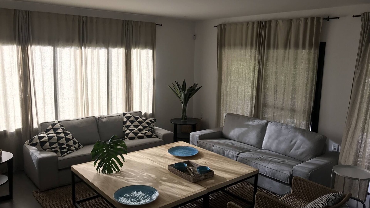 San Vicente House | House in Semiprivate Neighborhood, near Del Mar