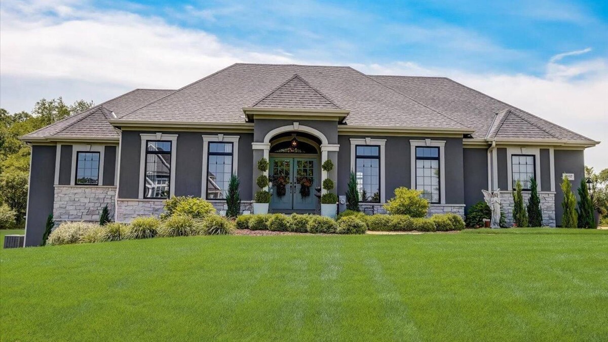 Summit House | House in Summit, WI Available for Rent