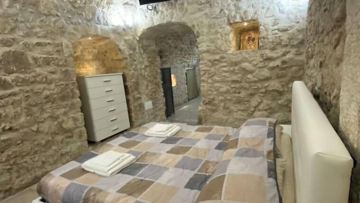 Manfredonia Apartment | House in the city center House71043