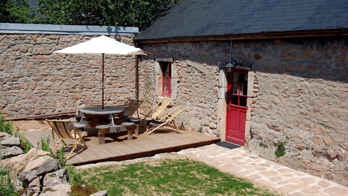 Quarre-les-Tombes House | house in the Morvan natural park in quarre les tombes for 8 people
