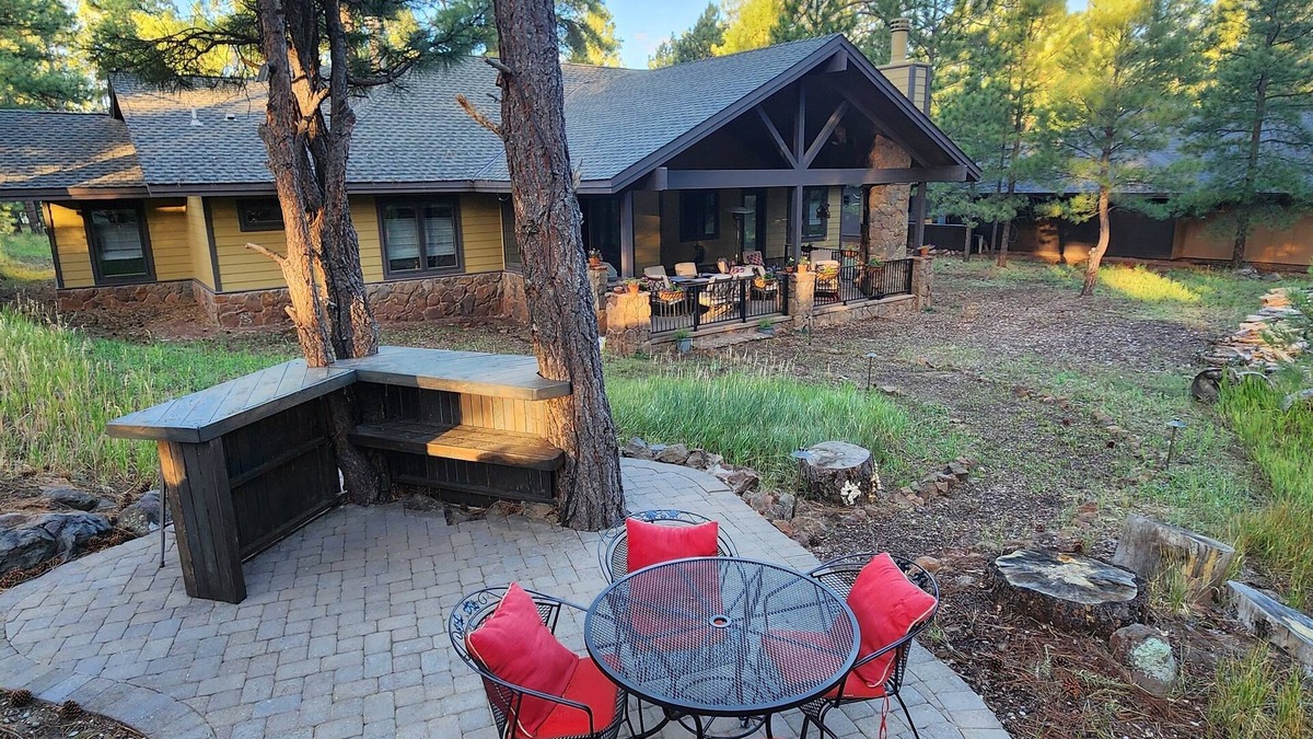 Kachina Village House | House in the Pines of Forest Highlands