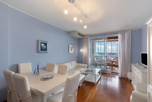 Varazze Apartment | House in the port of Varazze 4 guests-Wi-Fi-Netflix 2 bedrooms very exclusive