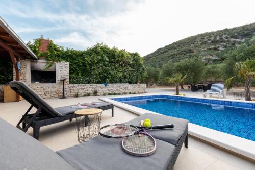 Dol House | House Irena