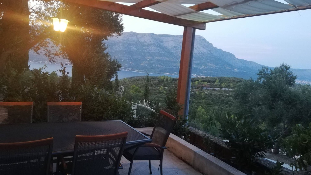 Zrnovo House | House "Korkyra Sunrise"
