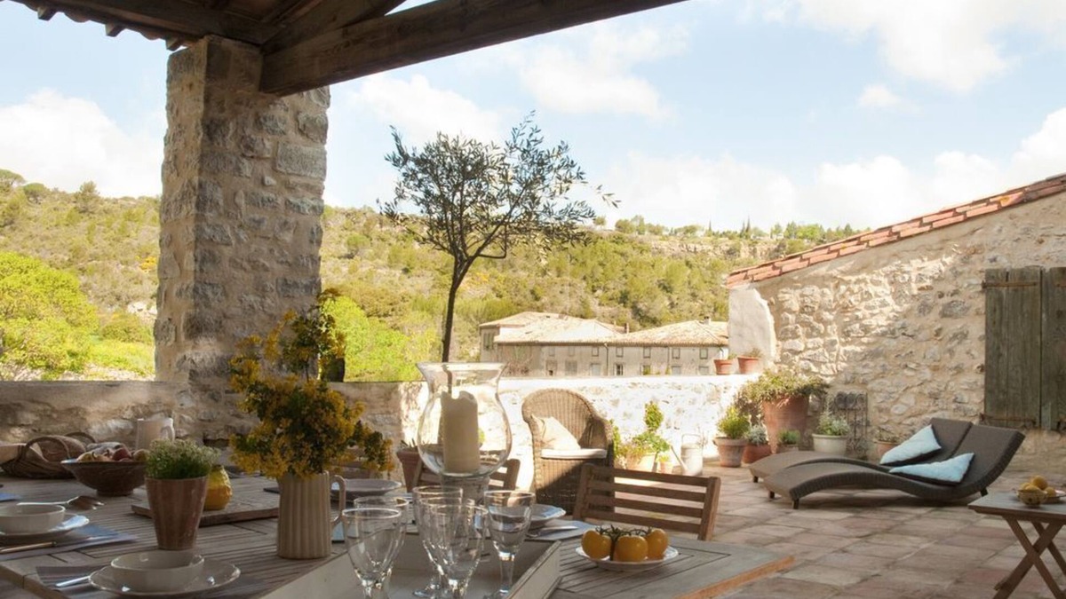Lagrasse House | House La France -Terrace Apartment. RIVERSIDE home overlooking the river Orbieu