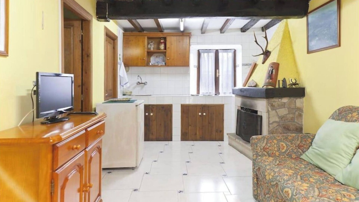 Villar de Huergo House | House Margot I