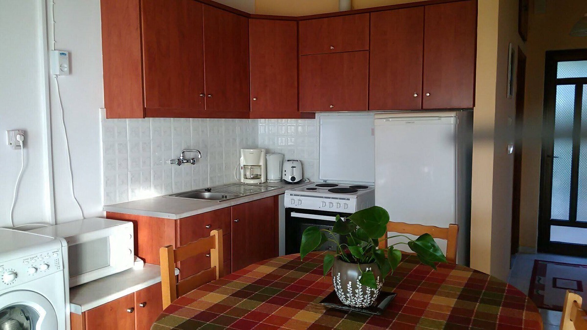 Kompi House | House Michalis Haikos two minutes walk to the beach Peroulia