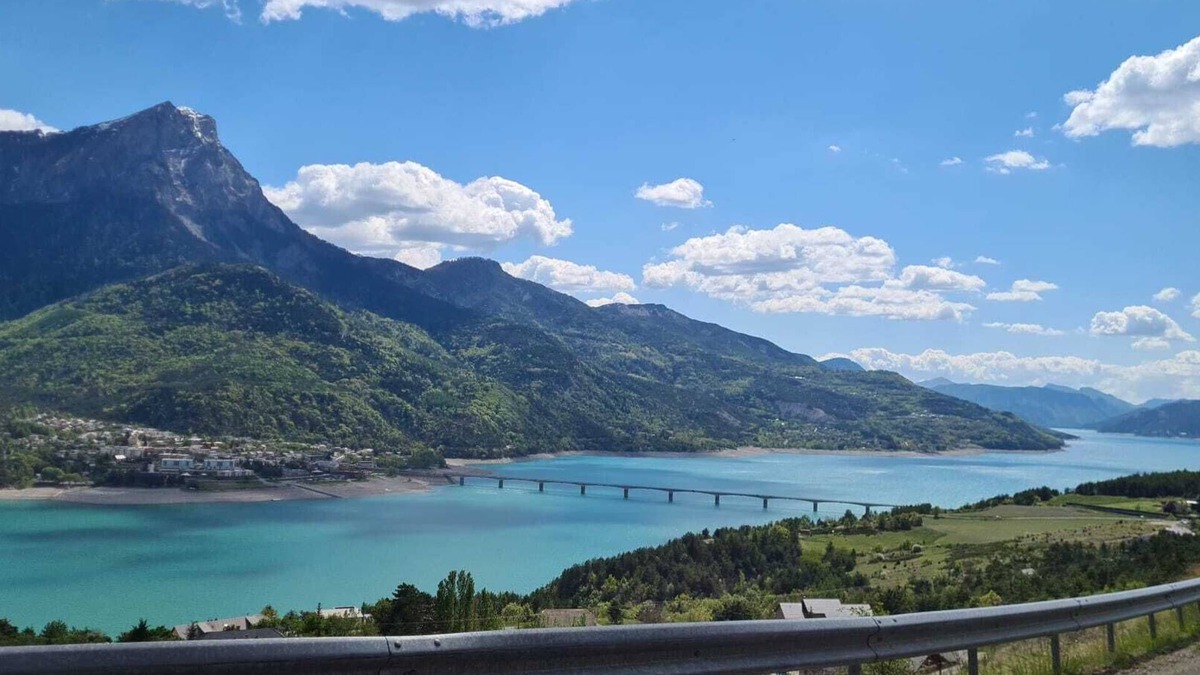 Chateauroux-les-Alpes House | House near Embrun, ski resorts, Serre-Ponçon lake and walks