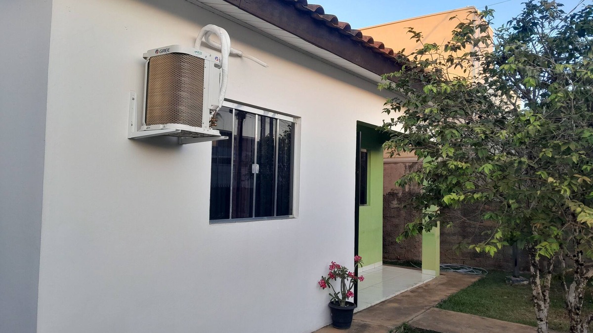 Primavera do Leste House | House near the lake, Grandpa Pedro.