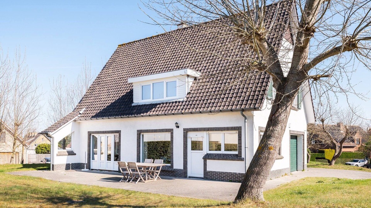 Koksijde-Bad Villa | House near De Hoge Blekker Dunes