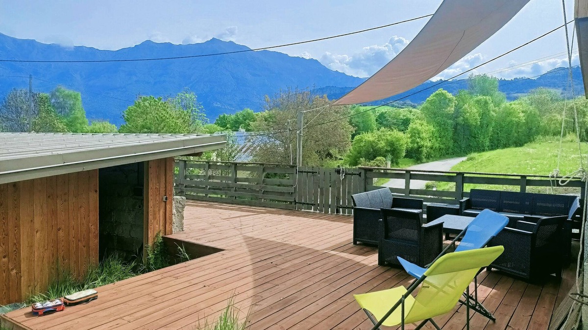 Saint-Vincent-les-Forts Other | House near lake and ski resort 5 bedrooms, 5 bathrooms