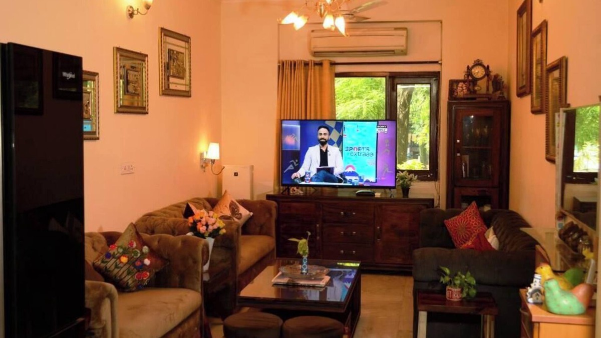 Noida Apartment | House of Comfort Noida 1 bedroom unit 6