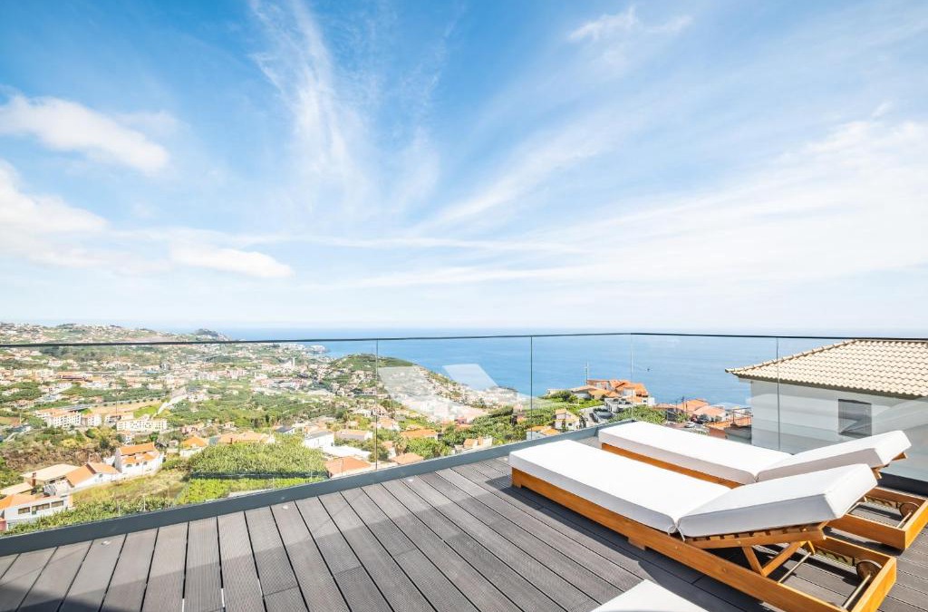 Camara de Lobos Villa | House of Cork and Ivy - By WeHost