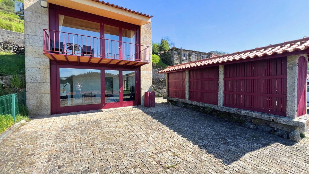 Bico House | House of Labrujó - Portuguese Villages Circuit