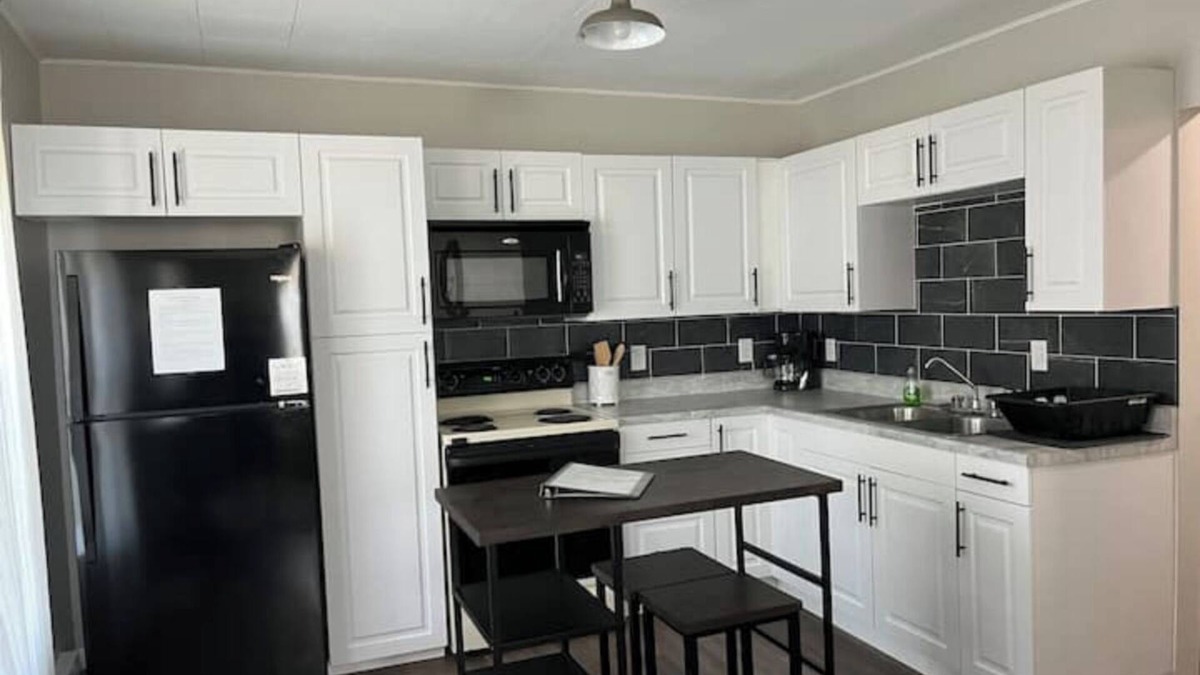 Morann Apartment | House of Roots Apt B