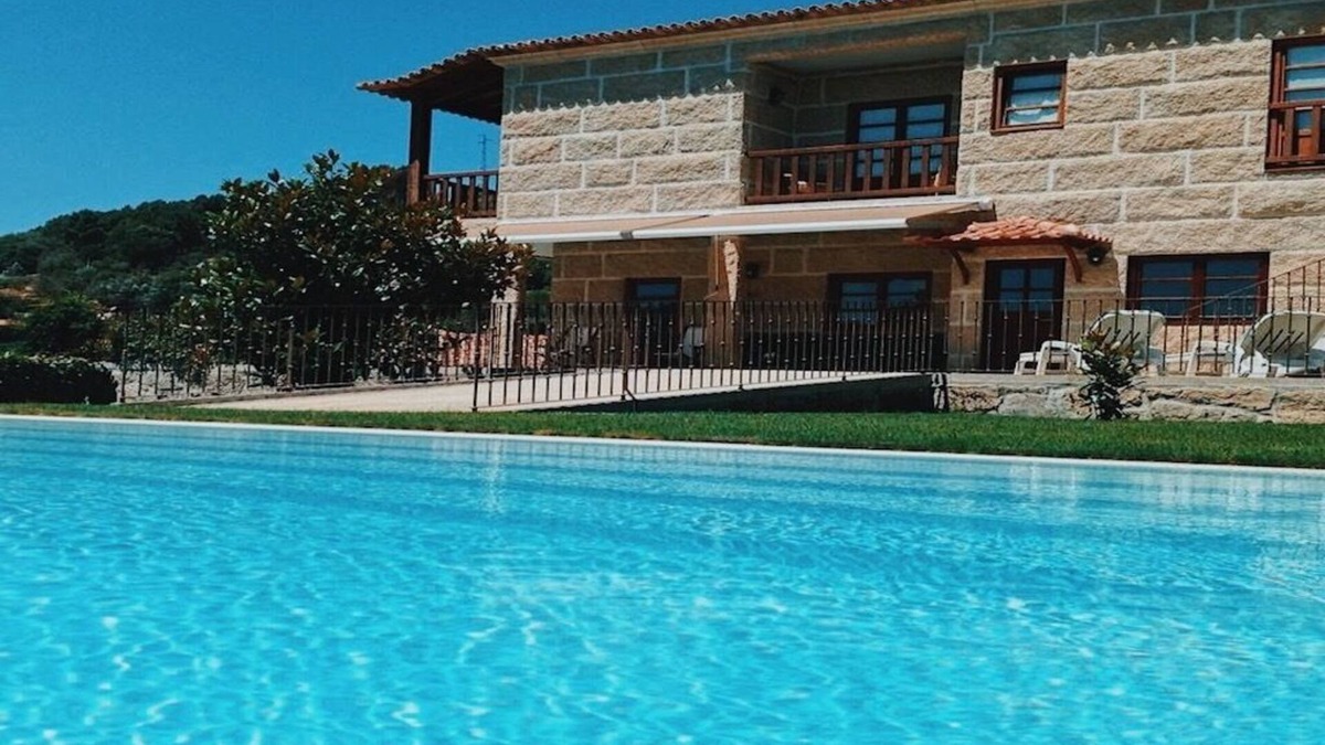 Baiao House | House of Steps - Santa Marinha do Zêzere