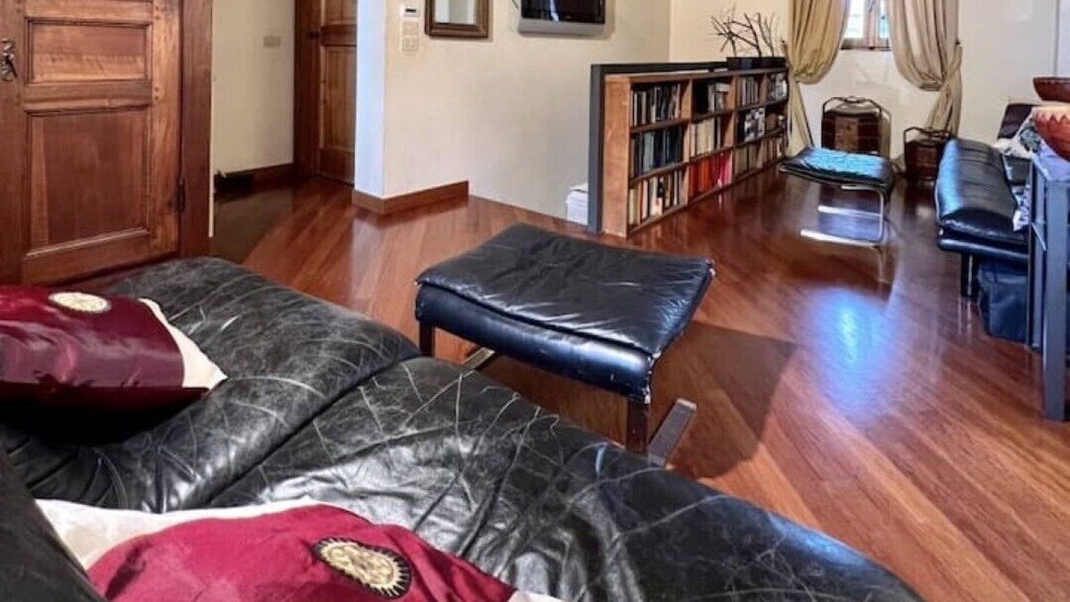 Prato Apartment | House of the Ori