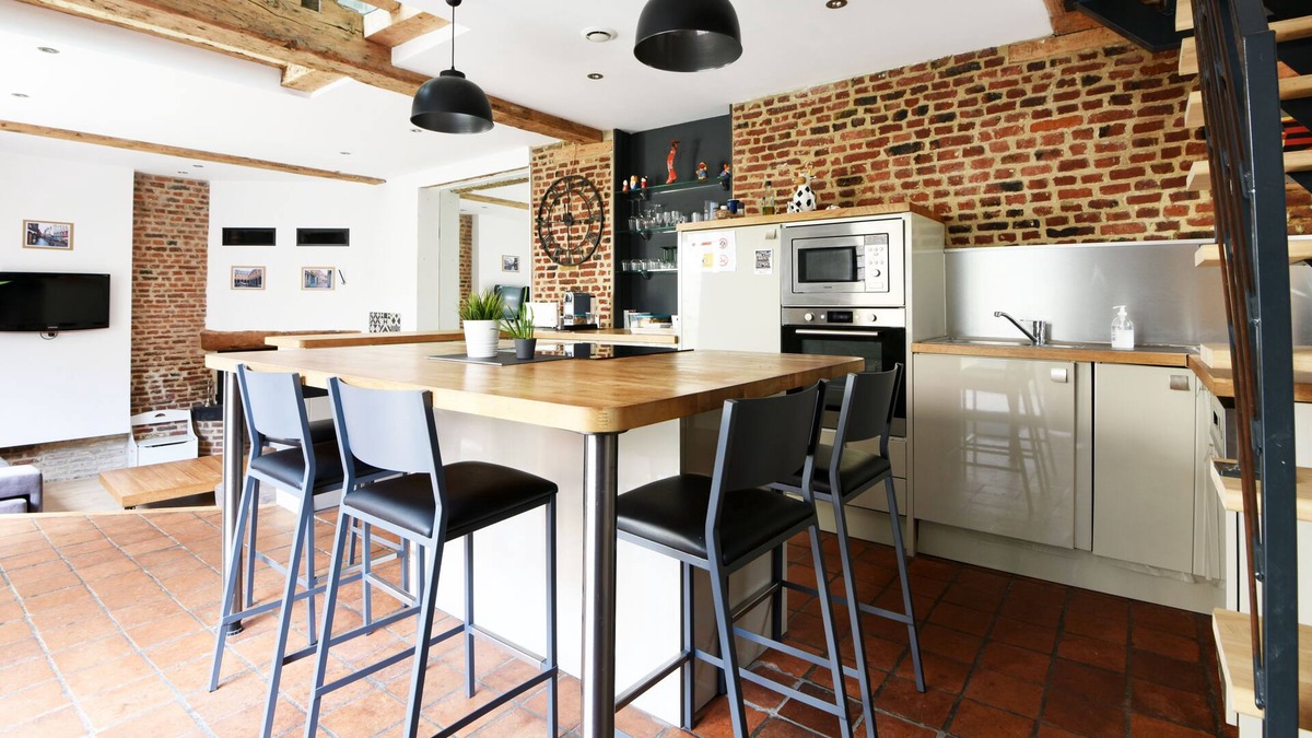 Old Lille House | House outdoor parking VX Lille 24H / 24H access