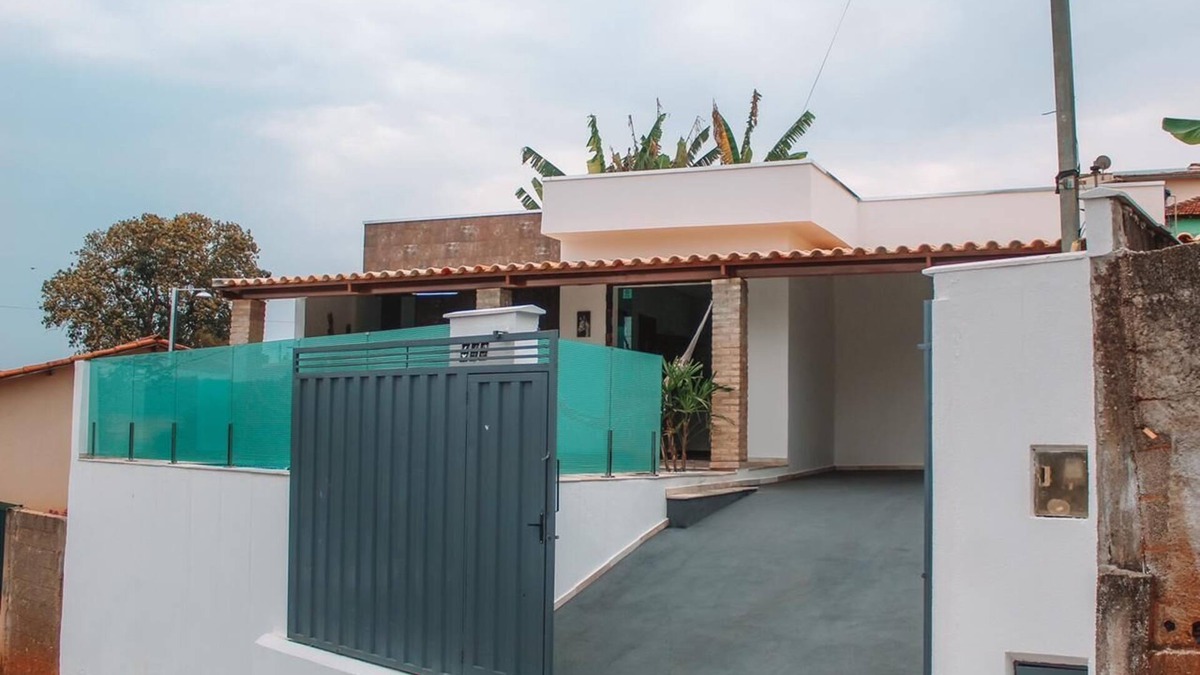 Guape House | House overlooking the sea of minas