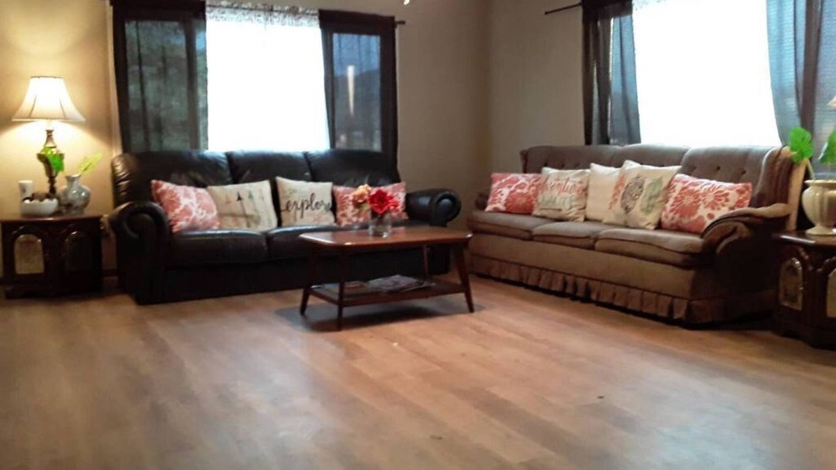 Chewelah House | House Perfect For Short/Long Term Stays!