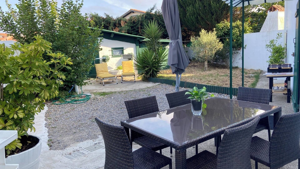 Anglet House | House + Private Garden in Anglet 3.8kms Beaches