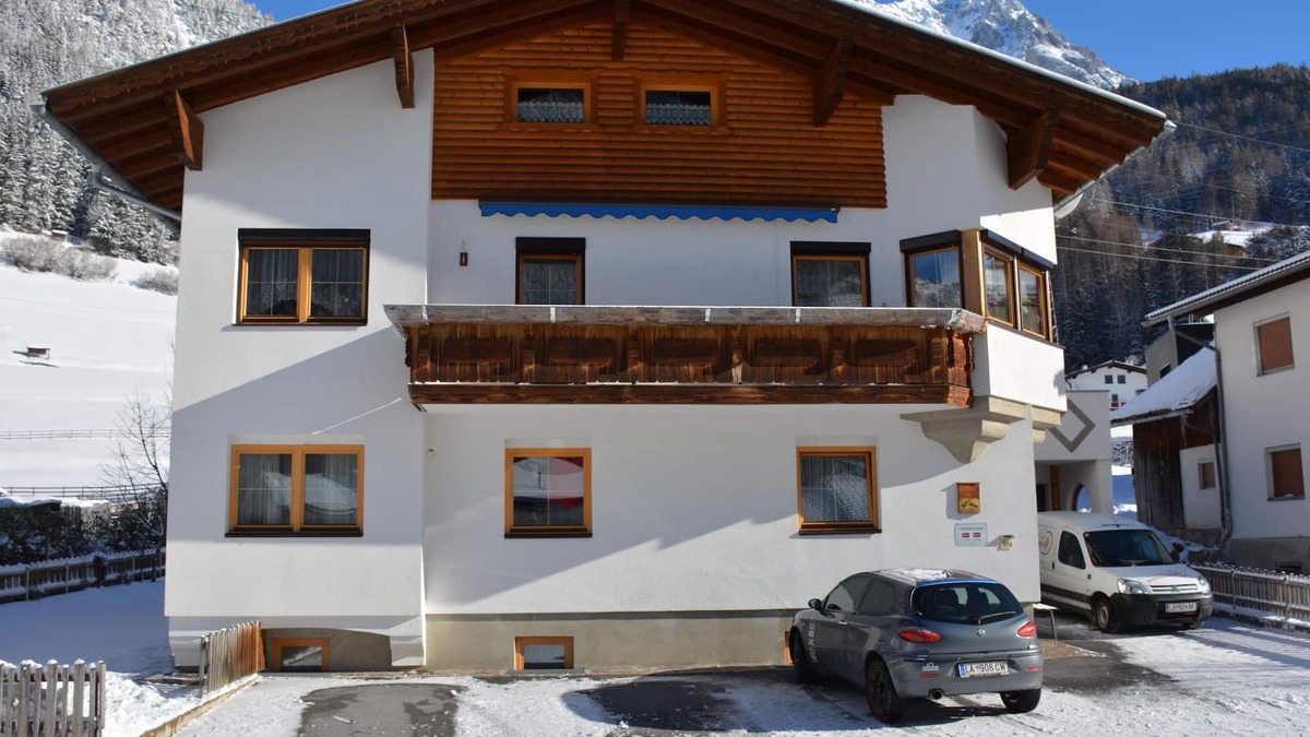 Flirsch Apartment | House Schimpfößl - Holiday apartment Schimpfößl