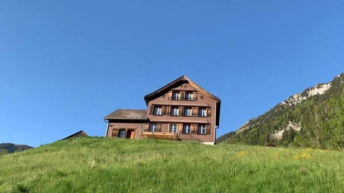 Mitloedi House | House Stelz