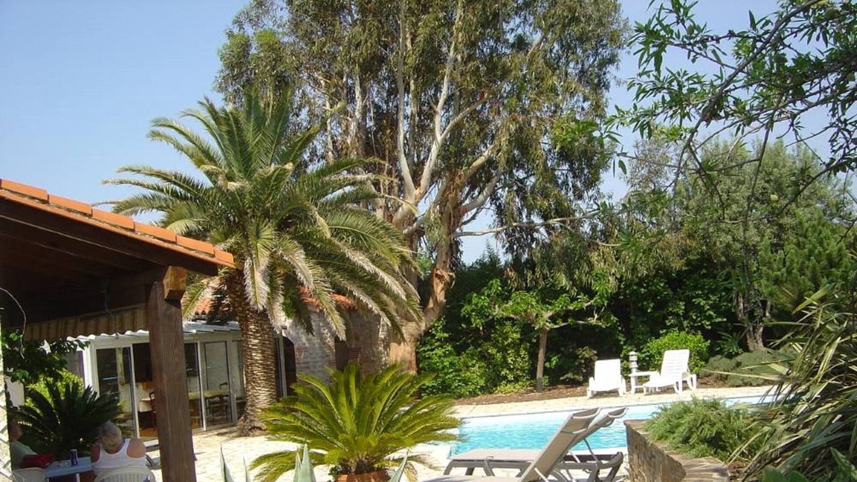 Saint-Jean-Pla-de-Corts House | House / Villa - Saint jean pla de corts
