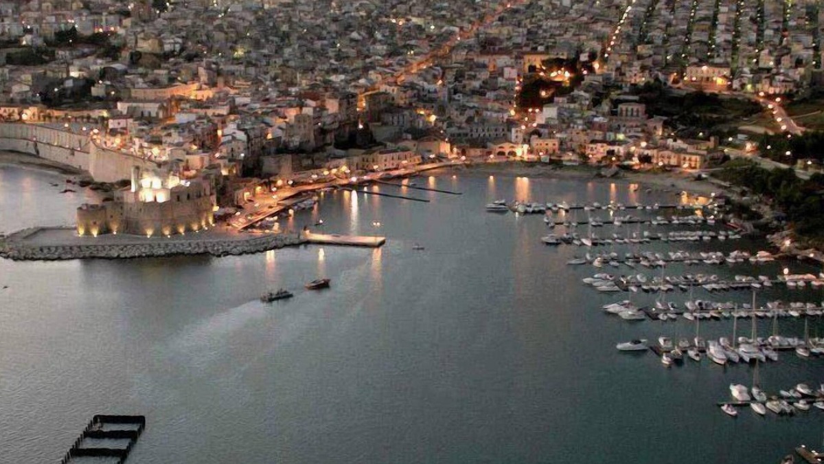 Castellammare del Golfo Apartment | HOUSE VACATIONS RENT, Sicily APARTMENT earth of the sun (primula) RISERVA DELLO ZINGARO-SCOPELLO