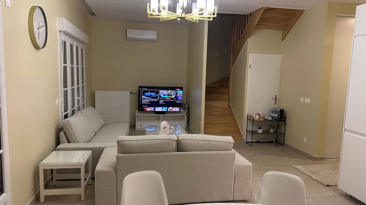 Serris Villa | House-Villa close to Vallée Village and Disneyland Paris