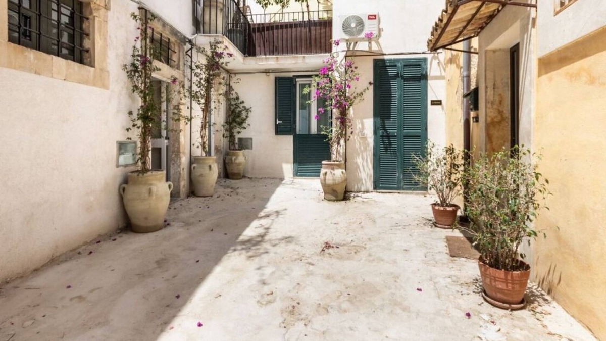 Noto Apartment | House&Villas - Bowie's Rooms - La Mandorla