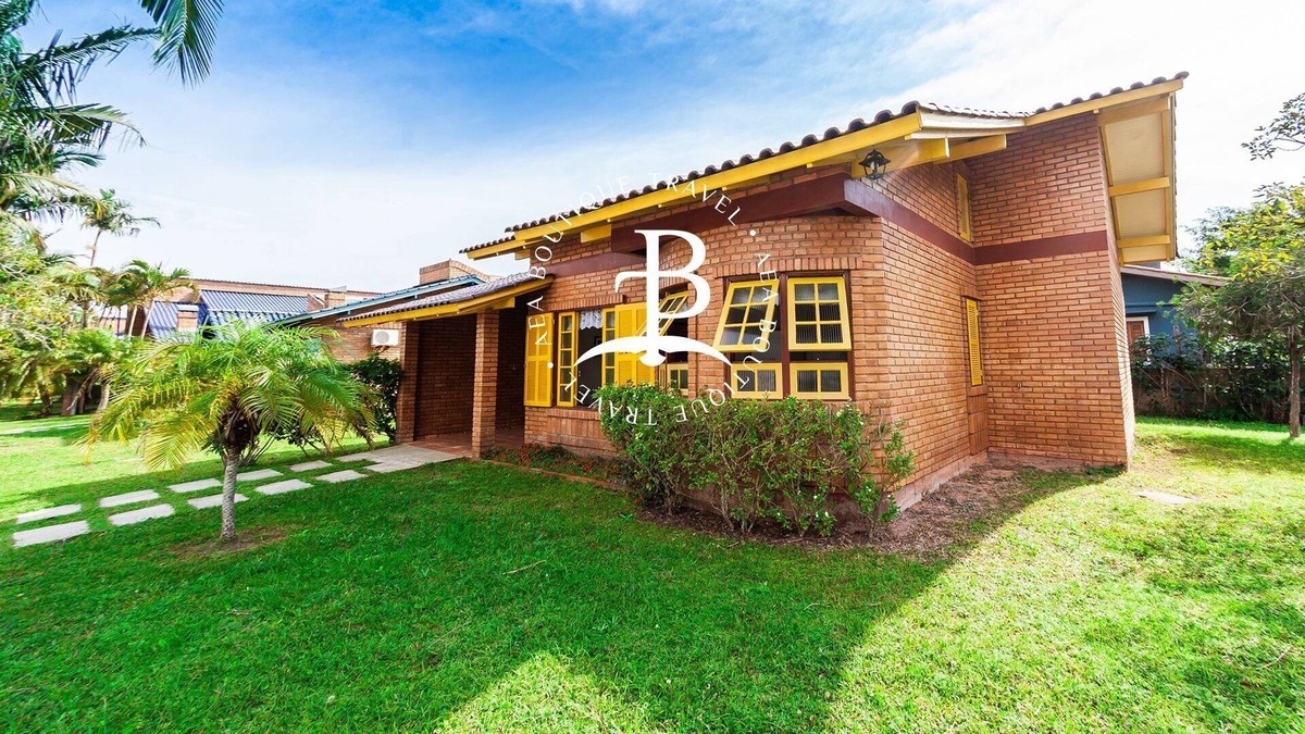 Ponta das Canas House | House with 1 suite - Balcony and barbecue - Outdoor pool