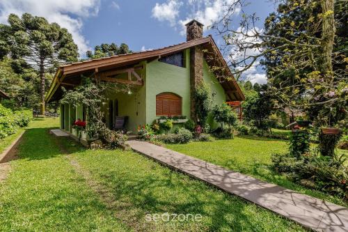 Gramado House | House with barbecue in Gramado RJE0980
