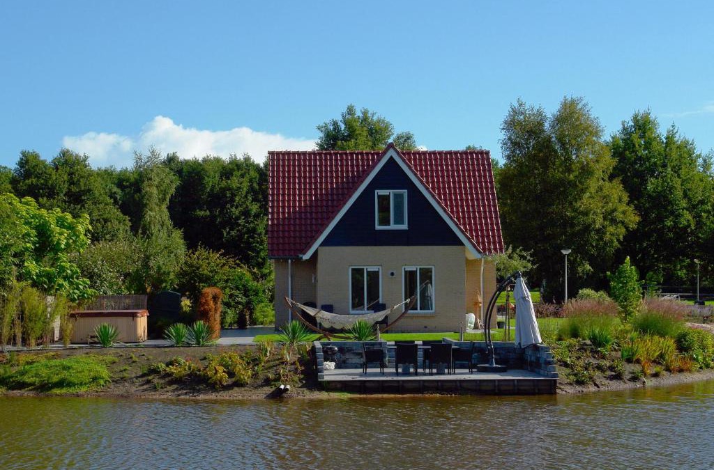 Westerbork House | House with bubble bath, at 20 km from Assen
