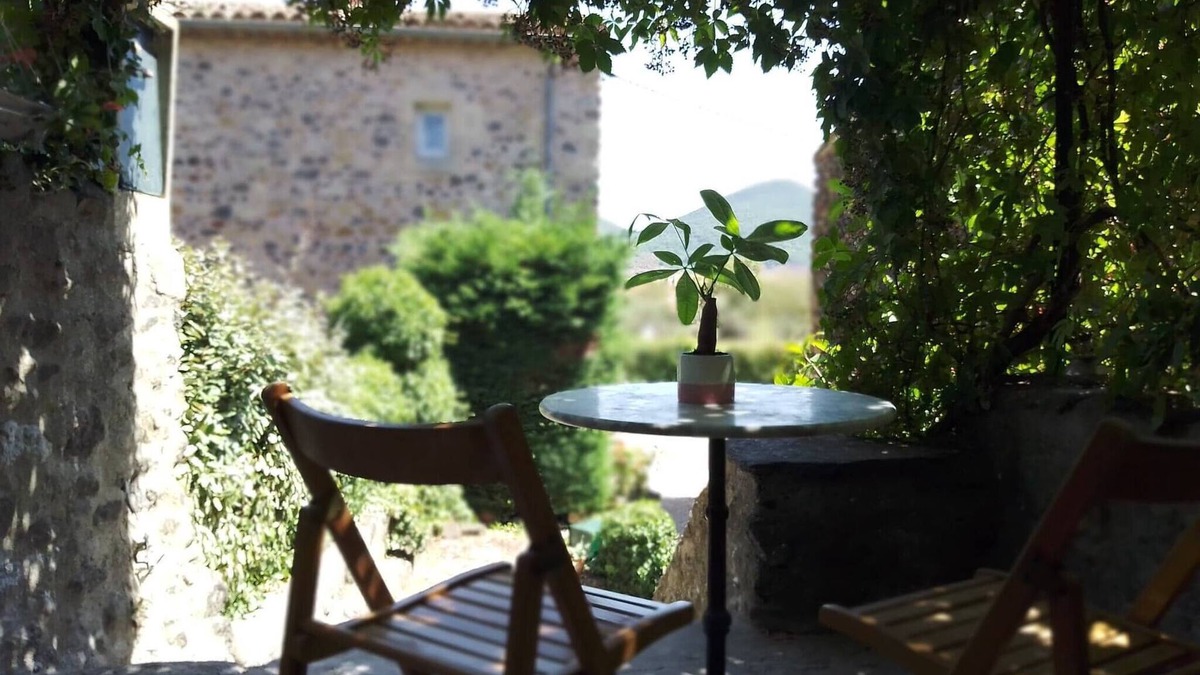 Octon House | House With Courtyard 15min Walk From Lake Salagou