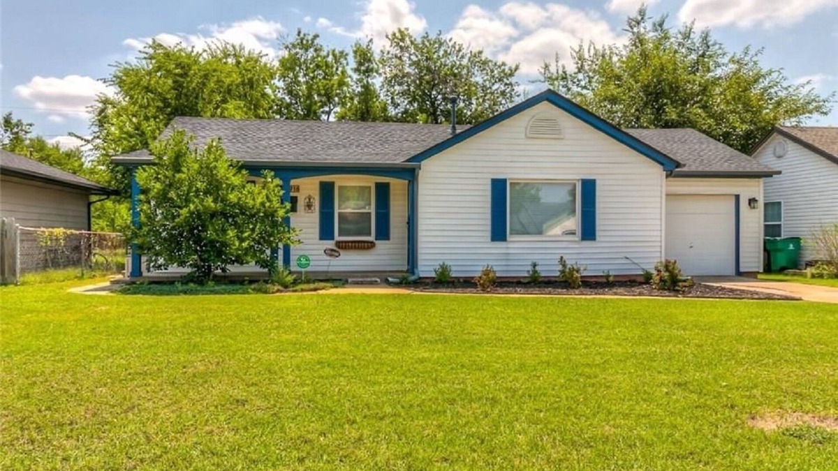 Central Oklahoma City House | House with garage and Big Fenced Yard,