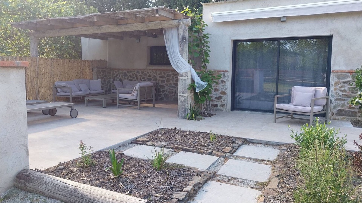 Elne House | House with garden 7 km from the beach