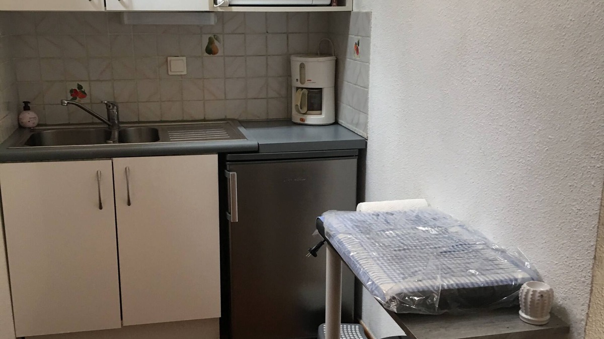 Forcalqueiret House | House with garden in residence with swimming pool ideal for rest with children