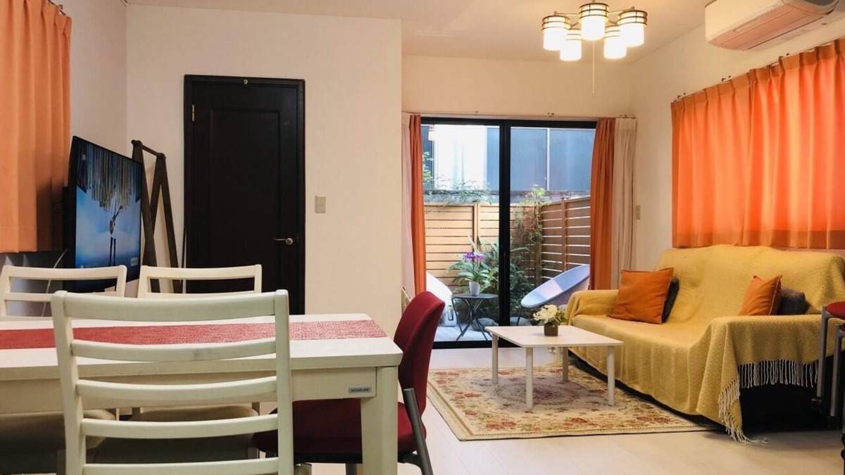 Higashishinkoiwa House | House/with garden/Japanese-style room with 8 tatami mats/Spacious 4LDK/8 min. walk from the station/Medium to long term stay negotiable/Direct access to Tokyo Station 13 min.