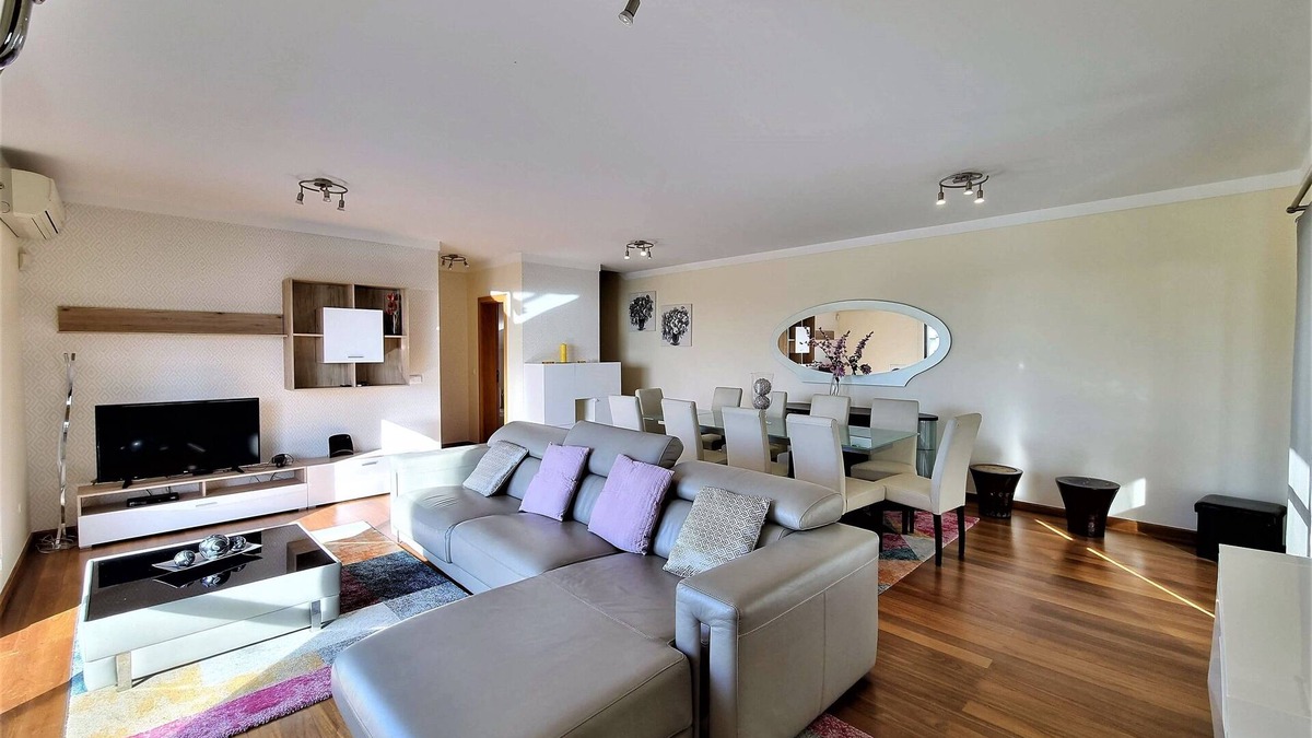Imaculado Coracao de Maria House | House With Great Sea View, Parking & Barbecue